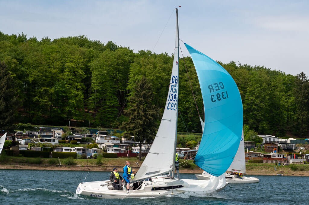 Christoph Zander mit seiner Crew Isabel, Flynn und Marcel Barie.