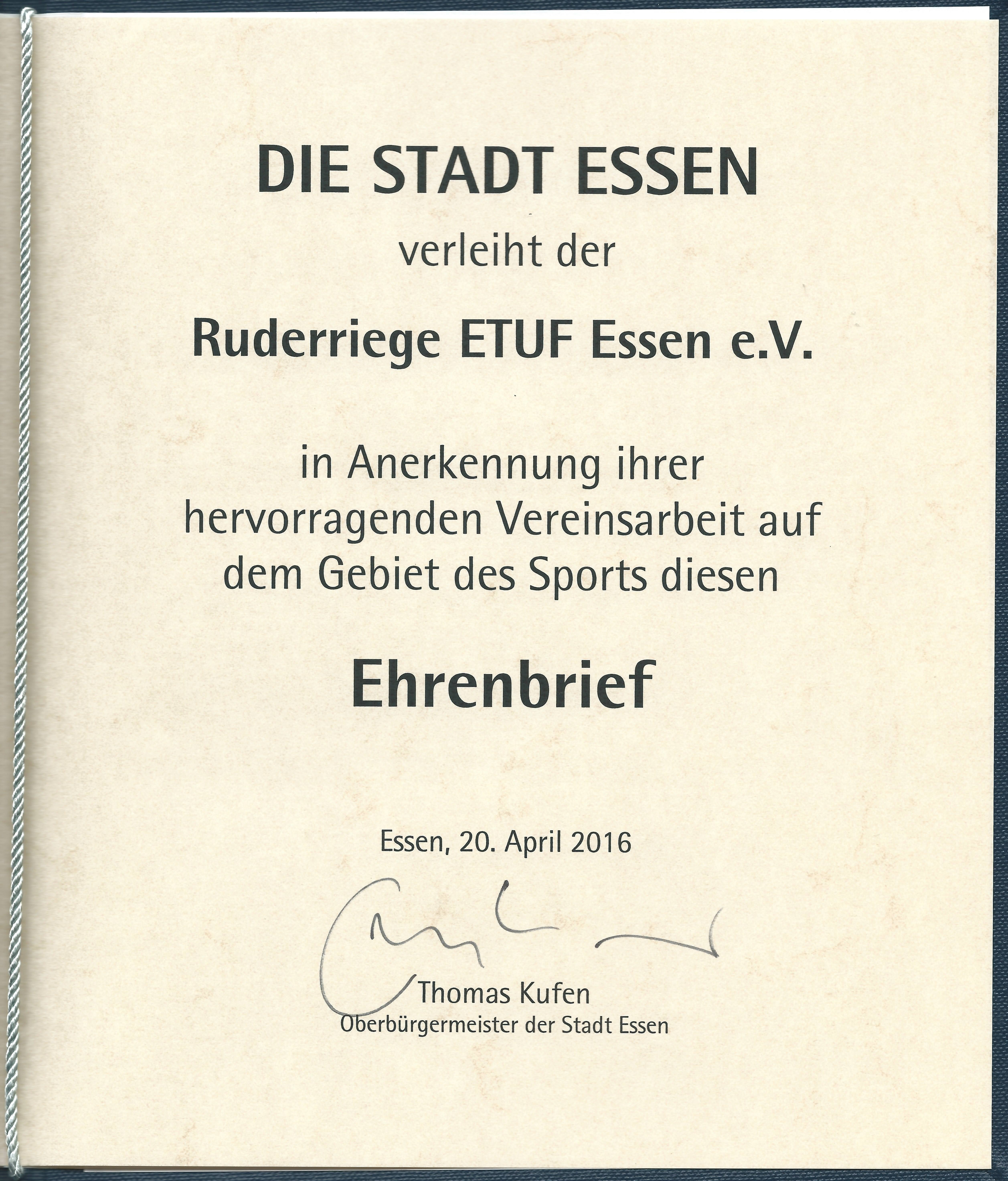 Ruderriege ETUF erhält Ehrenbrief der Stadt.