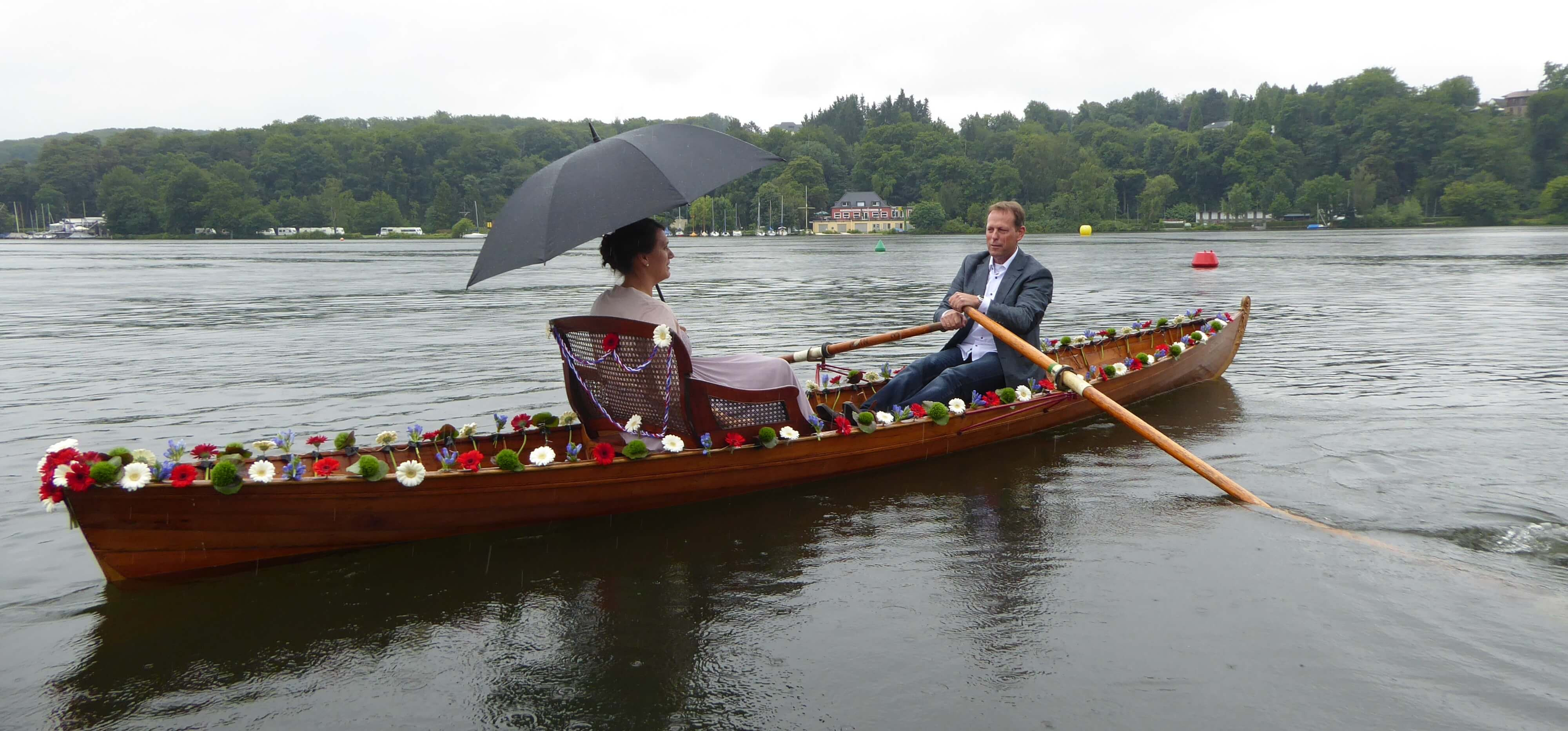 Antje und Oliver im Hochzeiteiner .