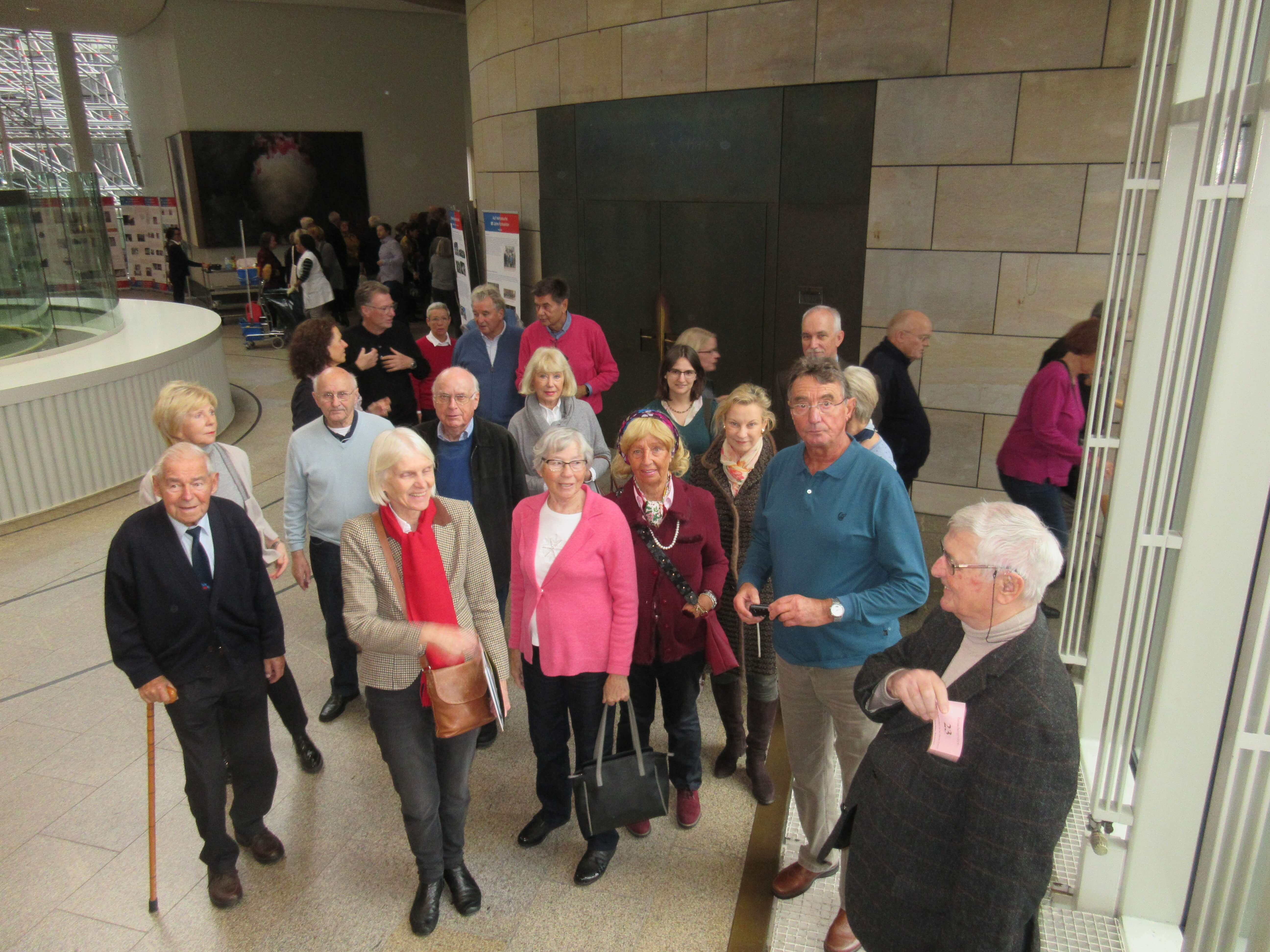 Im Foyer des Landtag NRW.