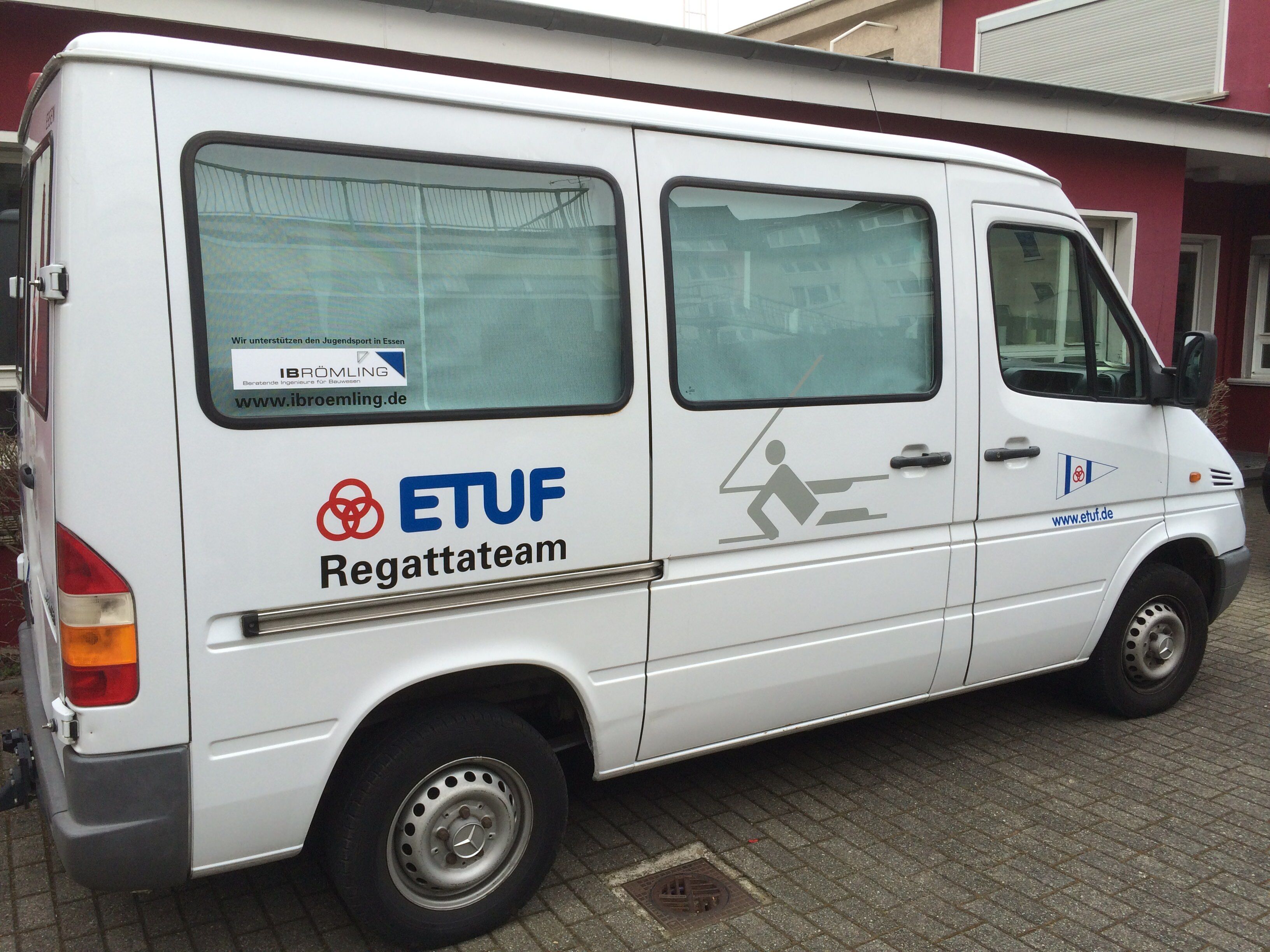 ETUF Jugendbus
