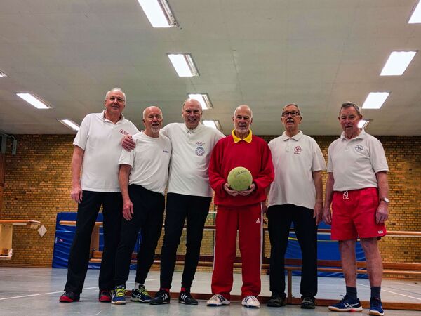 ETUF Fussballtennis für Seniorinnen und Senioren Ü50.