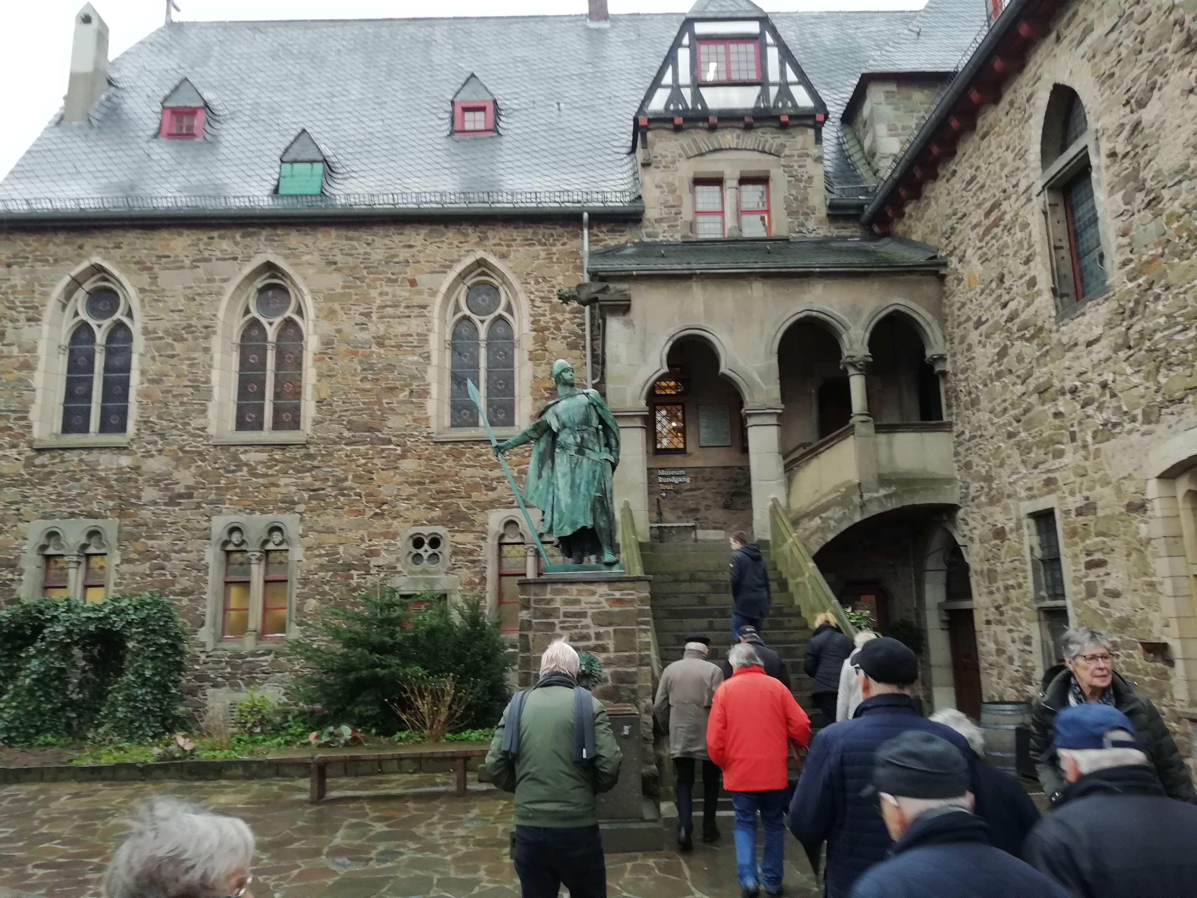 ETUF Kultur und Sport : Besichtigung von Schloss Burg